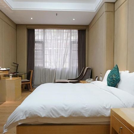 Paco Hotel Ouzhuang Metro Guangzhou-Free Shuttle To Canton Fair Екстериор снимка