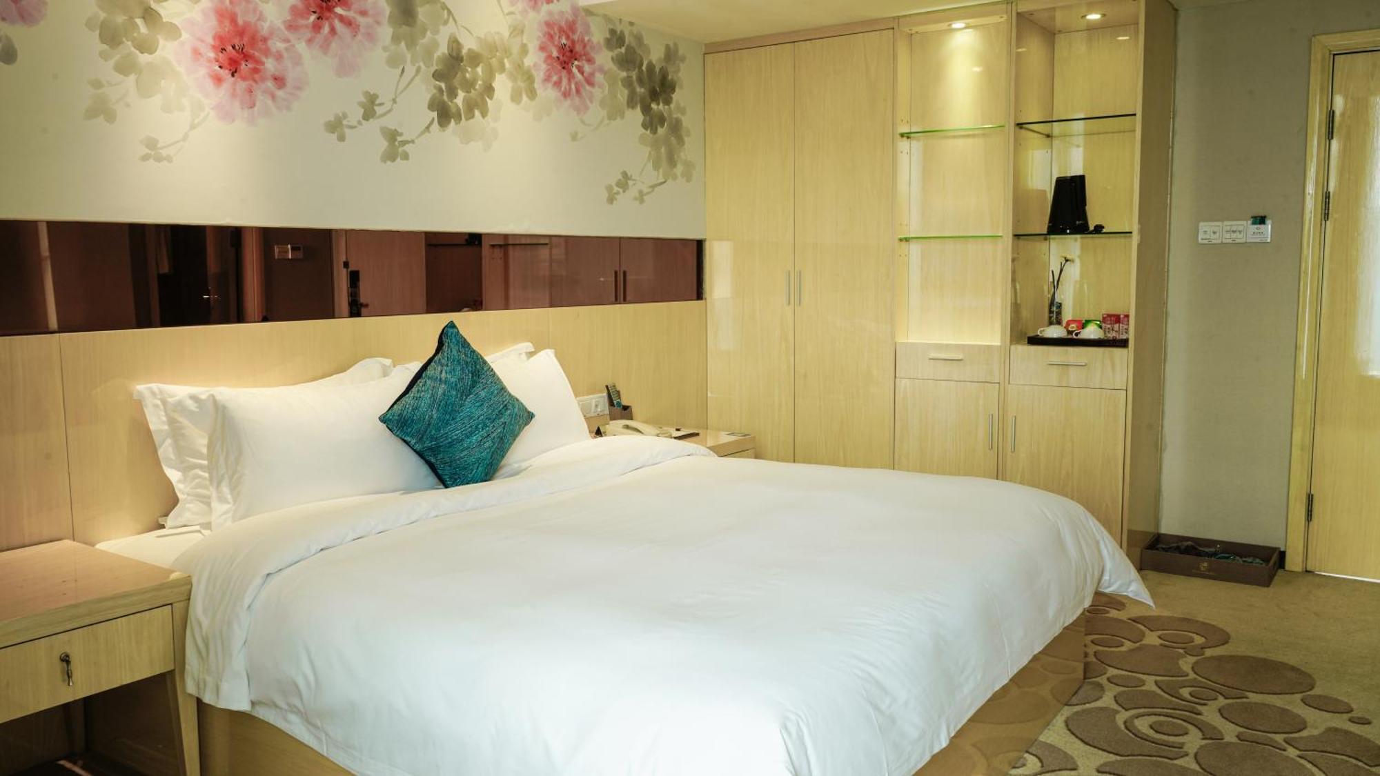 Paco Hotel Ouzhuang Metro Guangzhou-Free Shuttle To Canton Fair Екстериор снимка