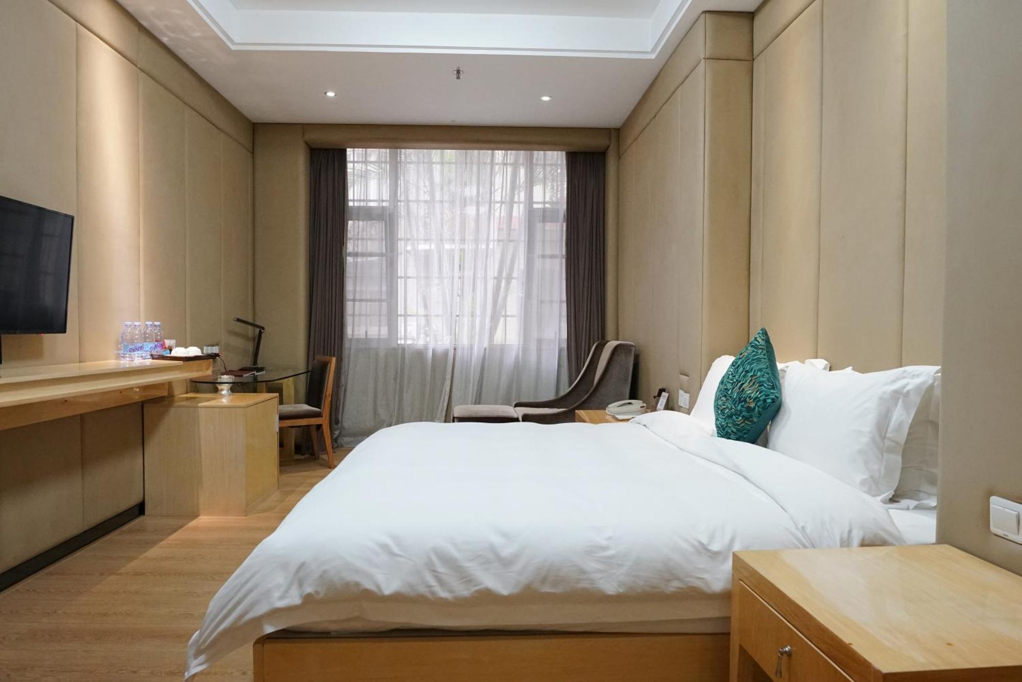 Paco Hotel Ouzhuang Metro Guangzhou-Free Shuttle To Canton Fair Екстериор снимка