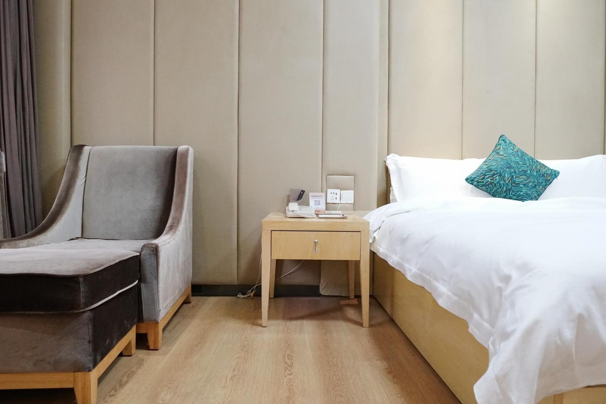 Paco Hotel Ouzhuang Metro Guangzhou-Free Shuttle To Canton Fair Екстериор снимка